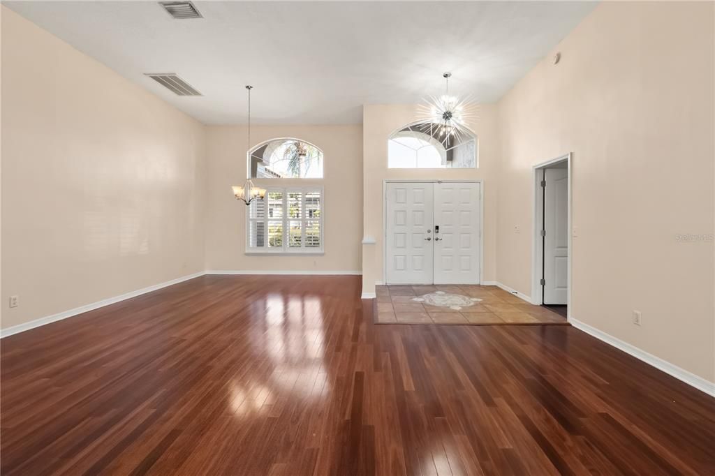 For Rent: $5,000 (4 beds, 3 baths, 3039 Square Feet)