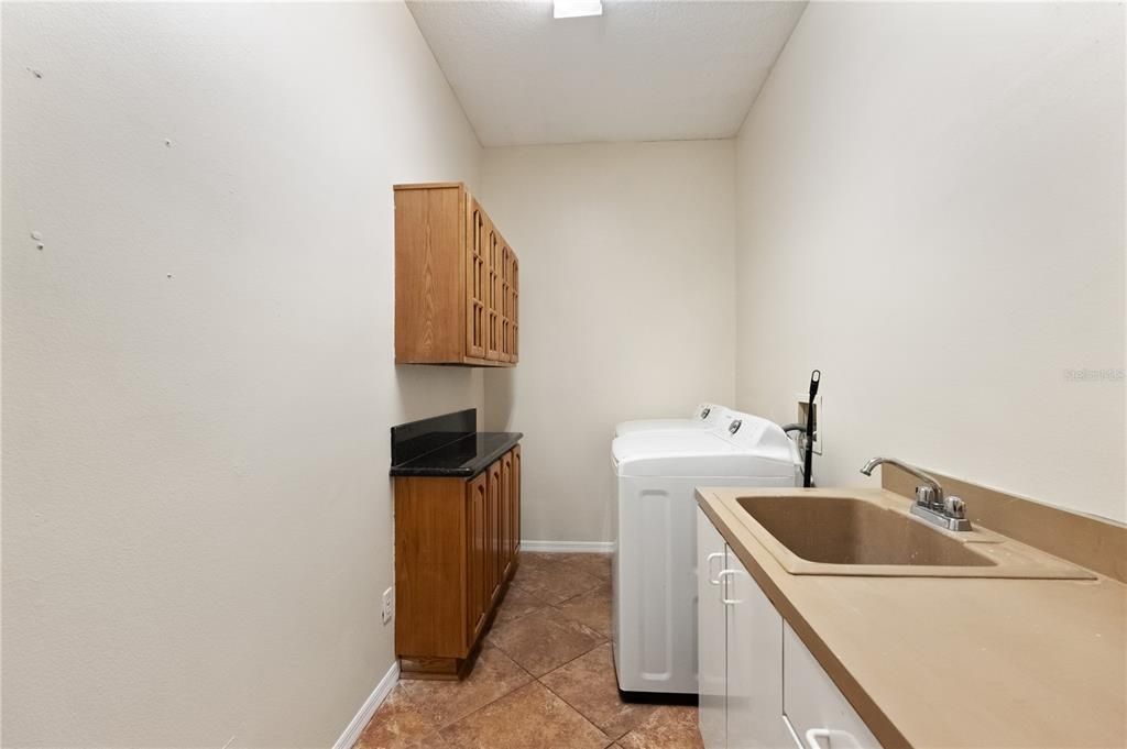 For Rent: $5,000 (4 beds, 3 baths, 3039 Square Feet)