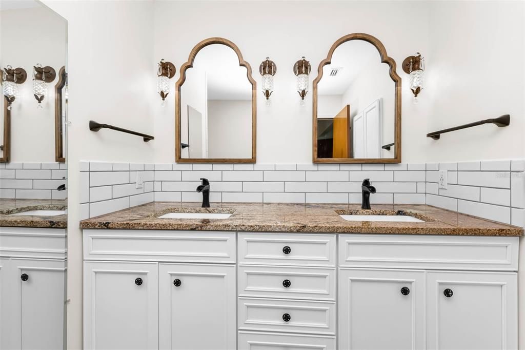 For Sale: $749,000 (3 beds, 3 baths, 2217 Square Feet)