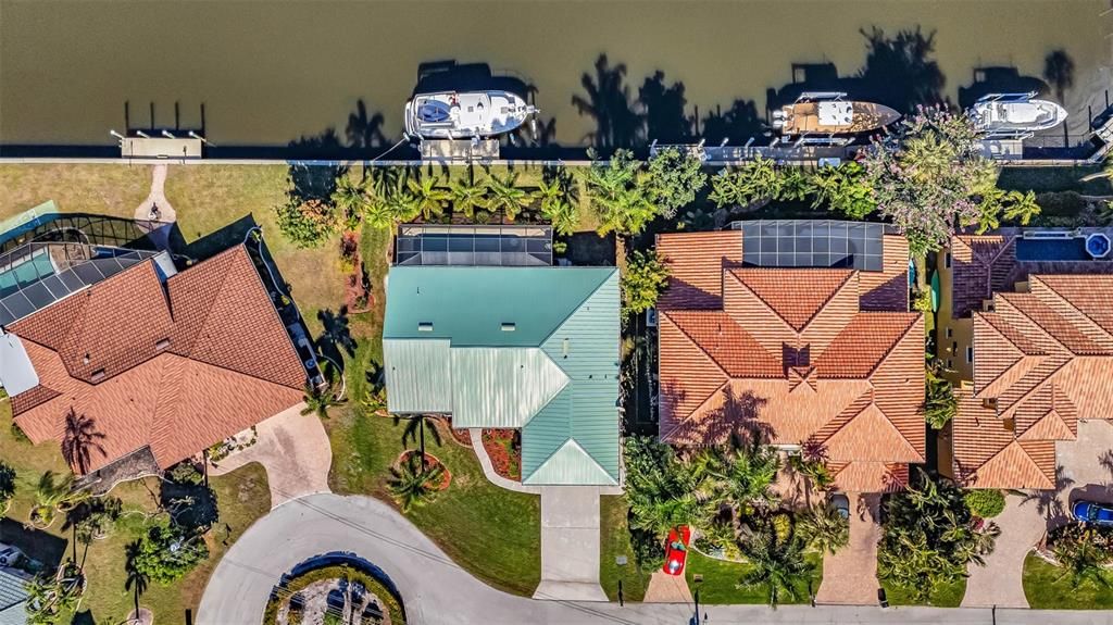 For Sale: $749,000 (3 beds, 3 baths, 2217 Square Feet)