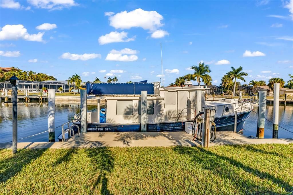 For Sale: $749,000 (3 beds, 3 baths, 2217 Square Feet)