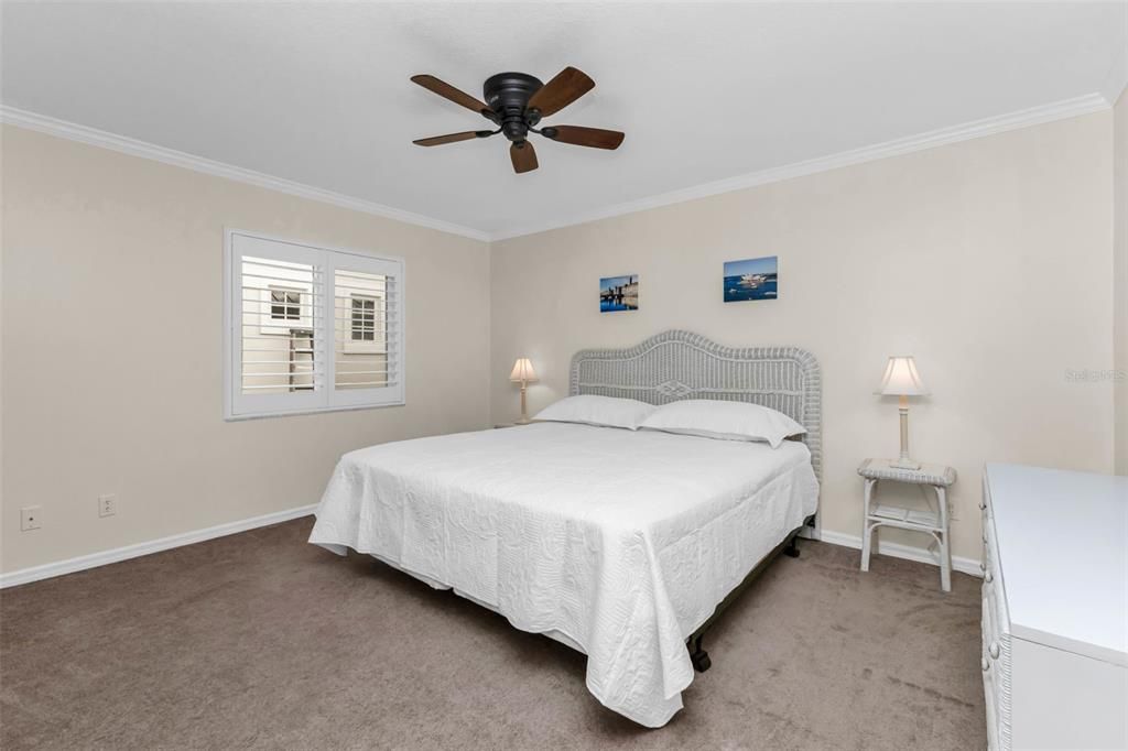 For Sale: $749,000 (3 beds, 3 baths, 2217 Square Feet)