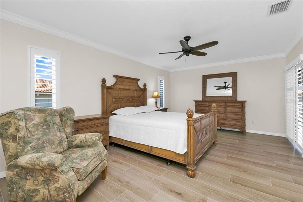 For Sale: $749,000 (3 beds, 3 baths, 2217 Square Feet)