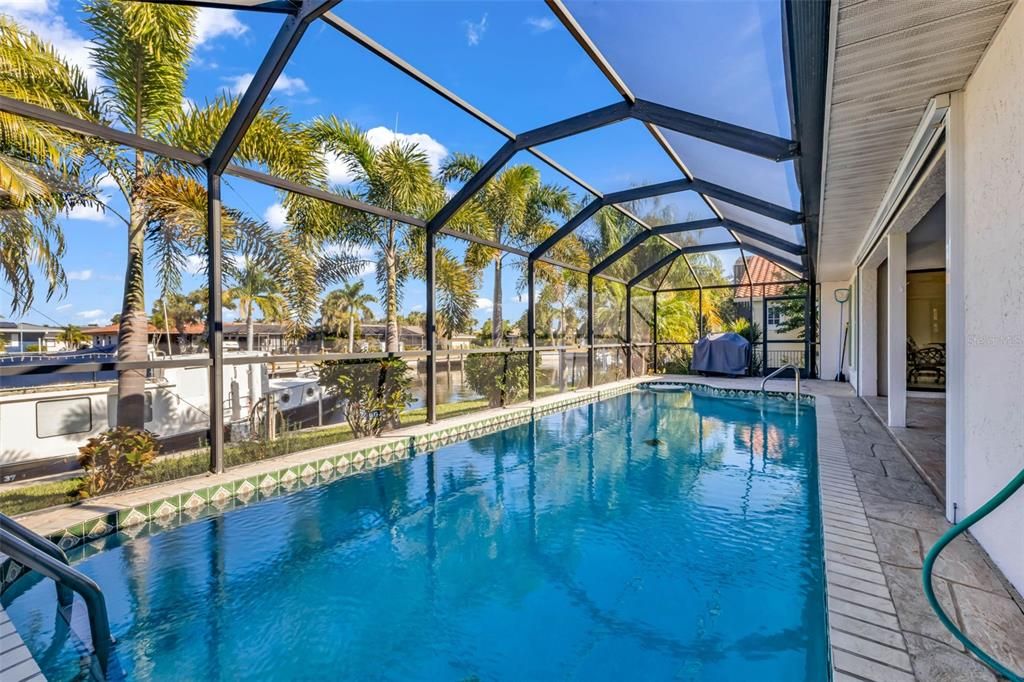 For Sale: $749,000 (3 beds, 3 baths, 2217 Square Feet)