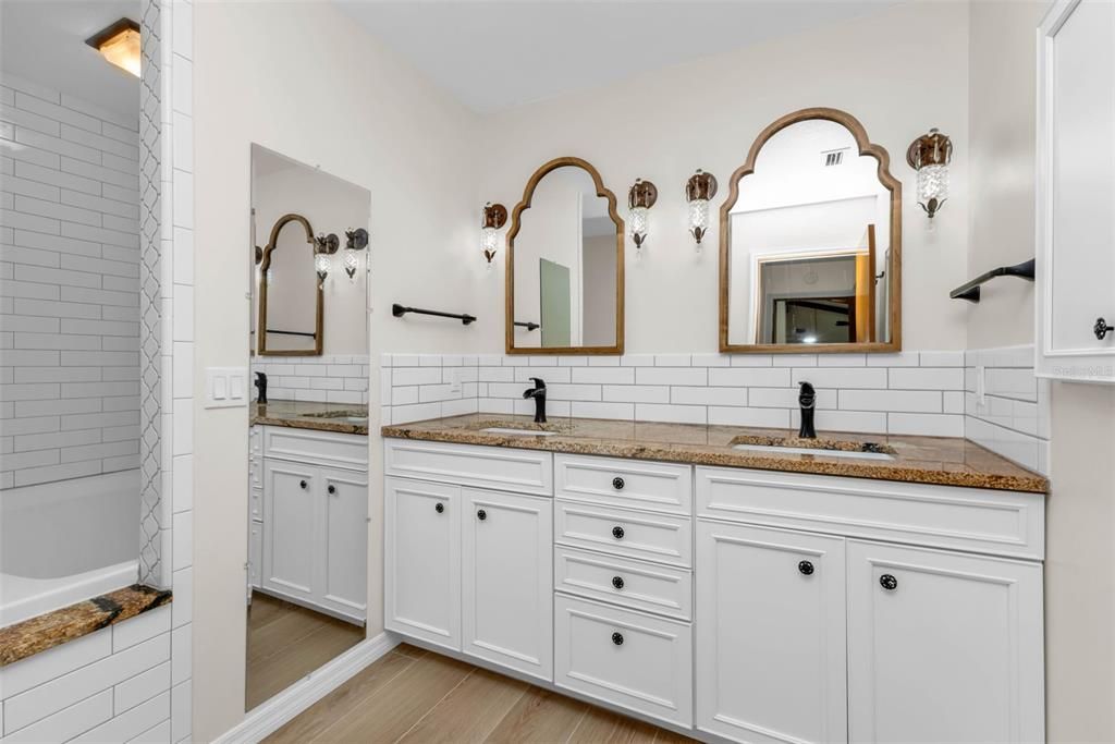 For Sale: $749,000 (3 beds, 3 baths, 2217 Square Feet)