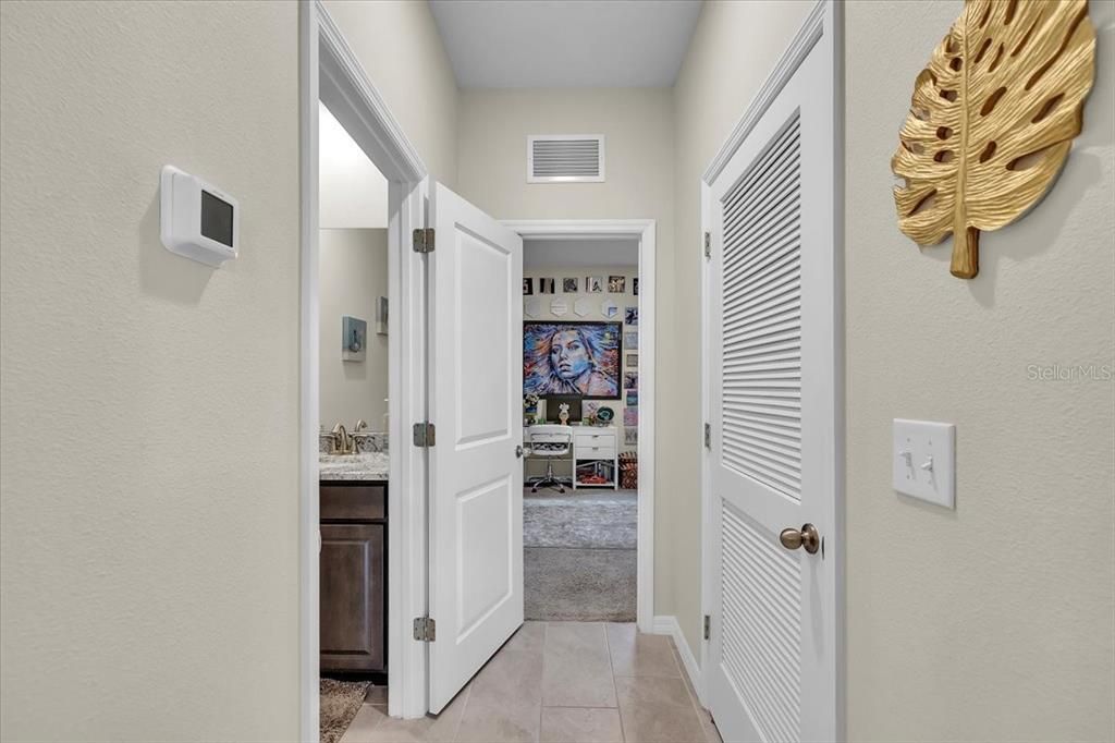 На продажу: $499,000 (3 спален, 2 ванн, 2045 Квадратных фут)