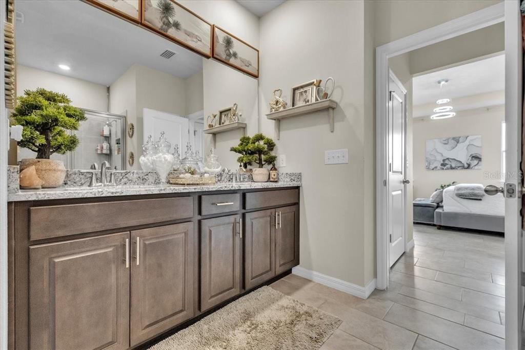 На продажу: $499,000 (3 спален, 2 ванн, 2045 Квадратных фут)