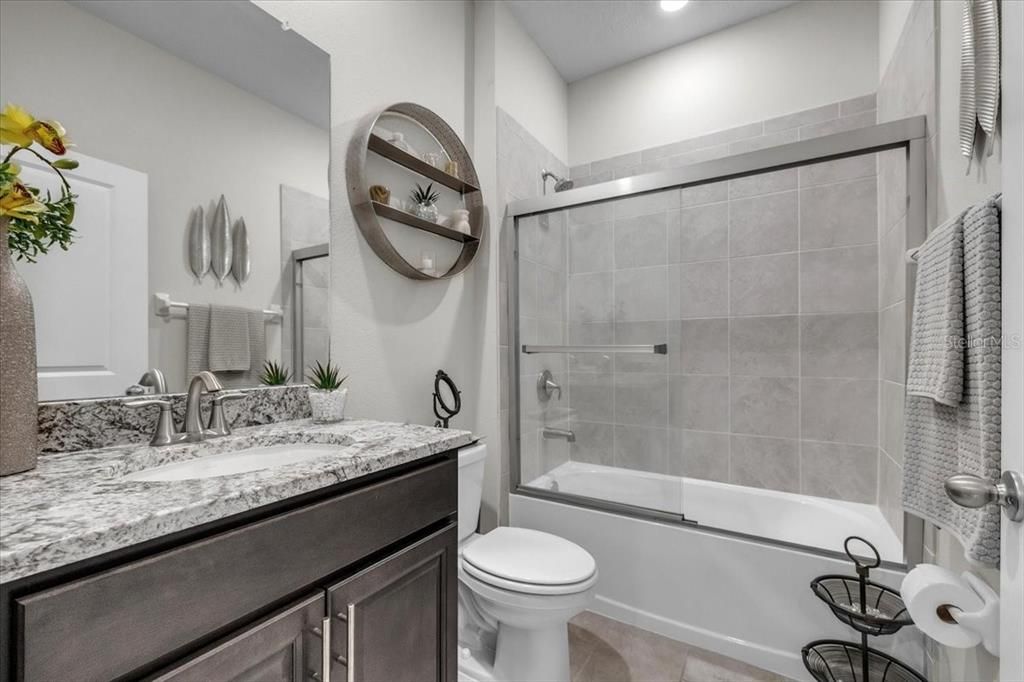 На продажу: $499,000 (3 спален, 2 ванн, 2045 Квадратных фут)