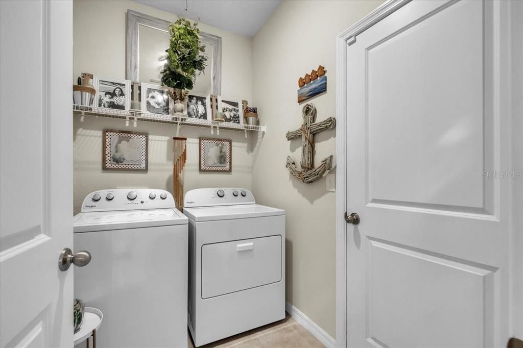 На продажу: $499,000 (3 спален, 2 ванн, 2045 Квадратных фут)