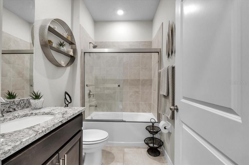 На продажу: $499,000 (3 спален, 2 ванн, 2045 Квадратных фут)