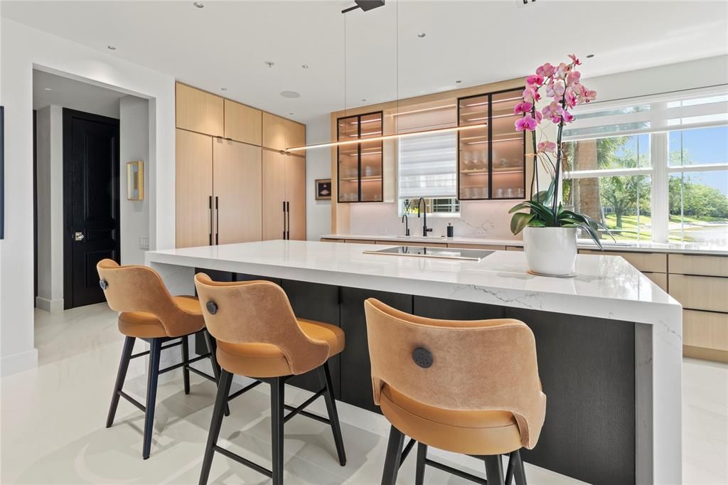 待售: $1,255,000 (2 贝兹, 2 浴室, 1983 平方英尺)