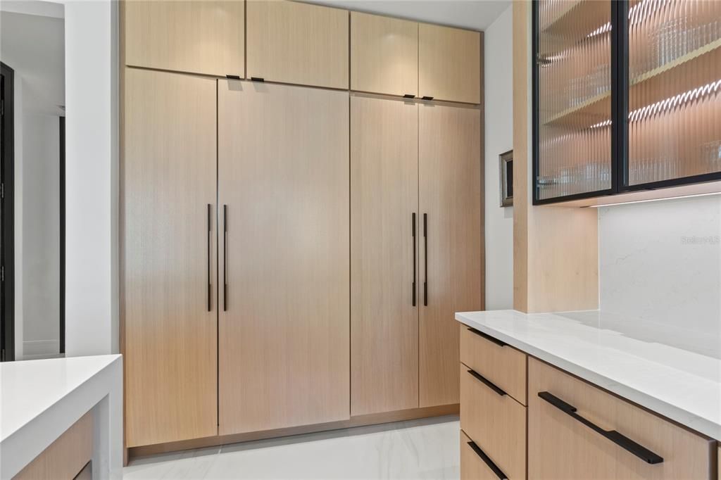 待售: $1,255,000 (2 贝兹, 2 浴室, 1983 平方英尺)