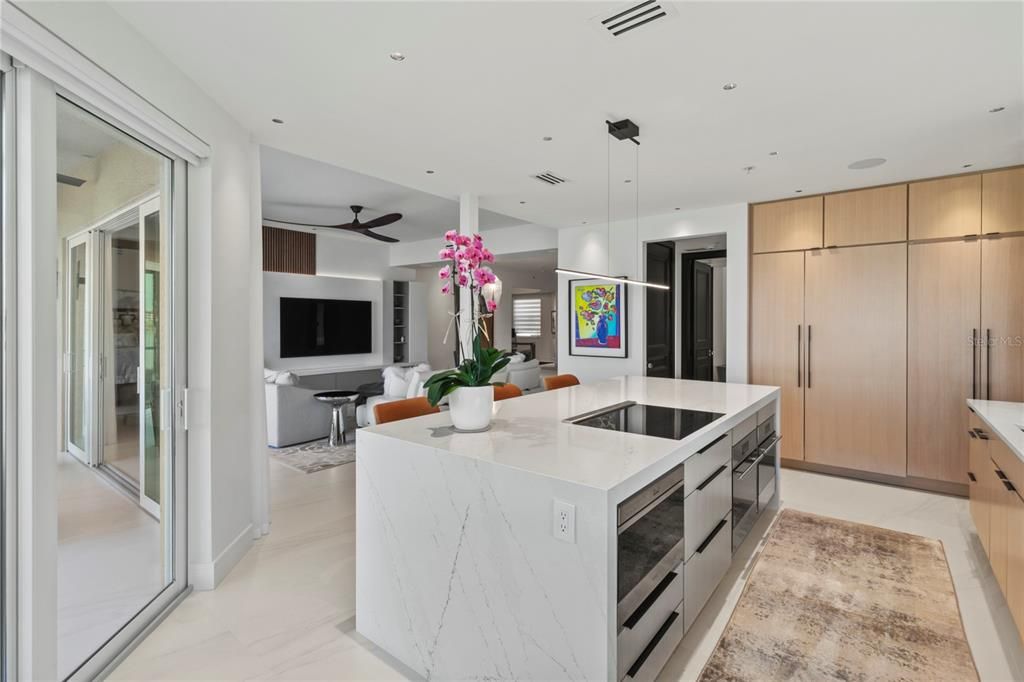 待售: $1,255,000 (2 贝兹, 2 浴室, 1983 平方英尺)