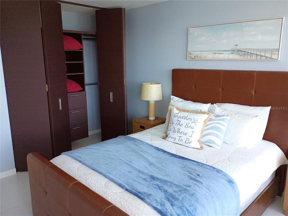 待售: $574,900 (2 贝兹, 2 浴室, 1360 平方英尺)