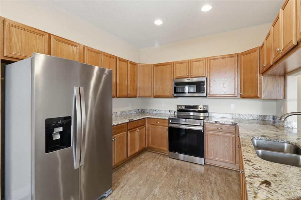 For Sale: $669,000 (3 beds, 2 baths, 1907 Square Feet)