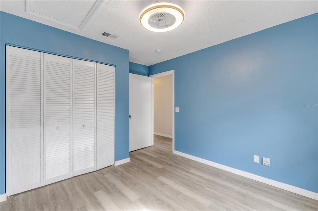 出租: $1,595 (2 贝兹, 2 浴室, 864 平方英尺)