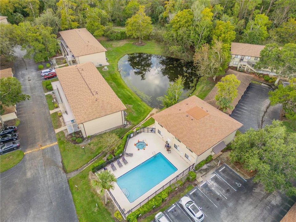 出租: $1,595 (2 贝兹, 2 浴室, 864 平方英尺)