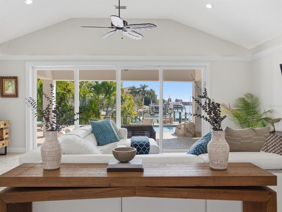 待售: $1,850,000 (4 贝兹, 3 浴室, 2153 平方英尺)