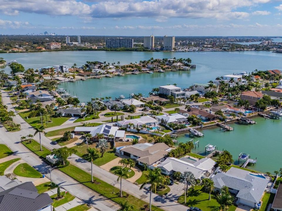 待售: $1,850,000 (4 贝兹, 3 浴室, 2153 平方英尺)