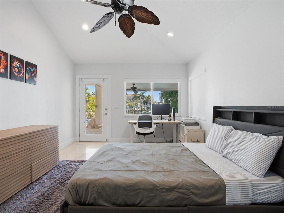 待售: $1,850,000 (4 贝兹, 3 浴室, 2153 平方英尺)