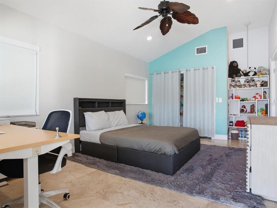 待售: $1,850,000 (4 贝兹, 3 浴室, 2153 平方英尺)