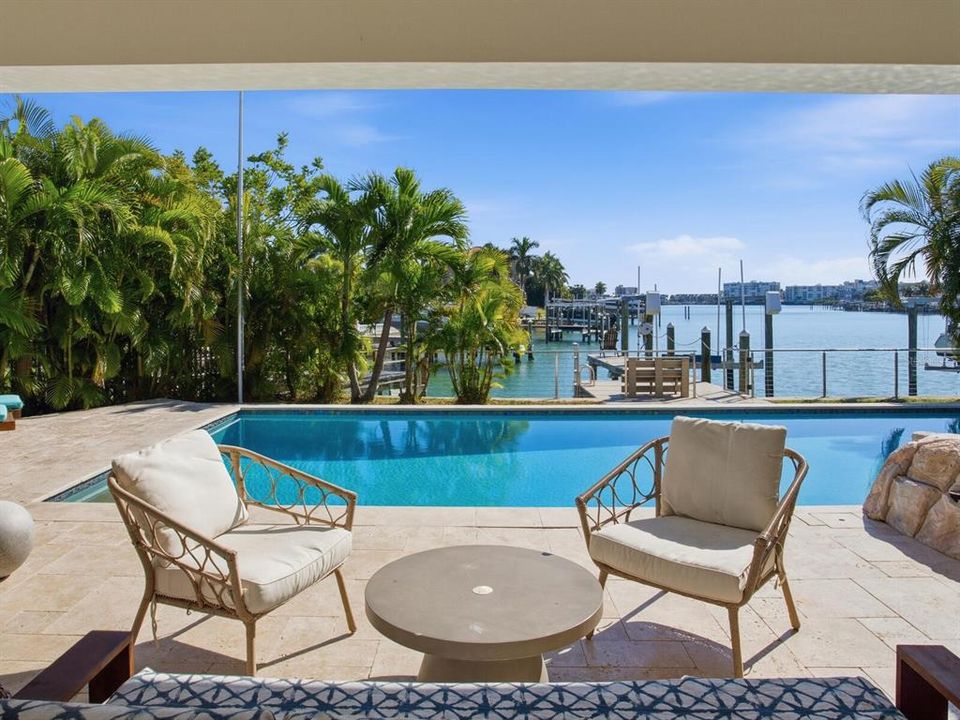 待售: $1,850,000 (4 贝兹, 3 浴室, 2153 平方英尺)