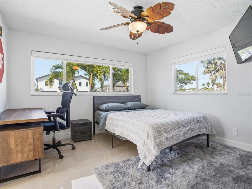 待售: $1,850,000 (4 贝兹, 3 浴室, 2153 平方英尺)