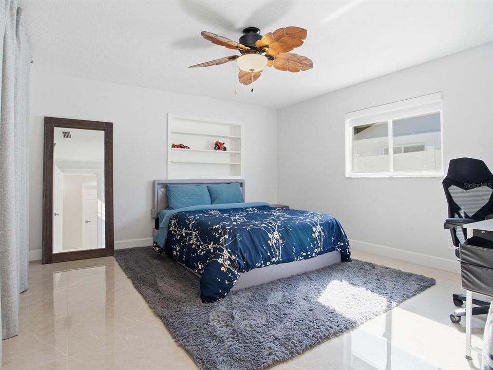 待售: $1,850,000 (4 贝兹, 3 浴室, 2153 平方英尺)