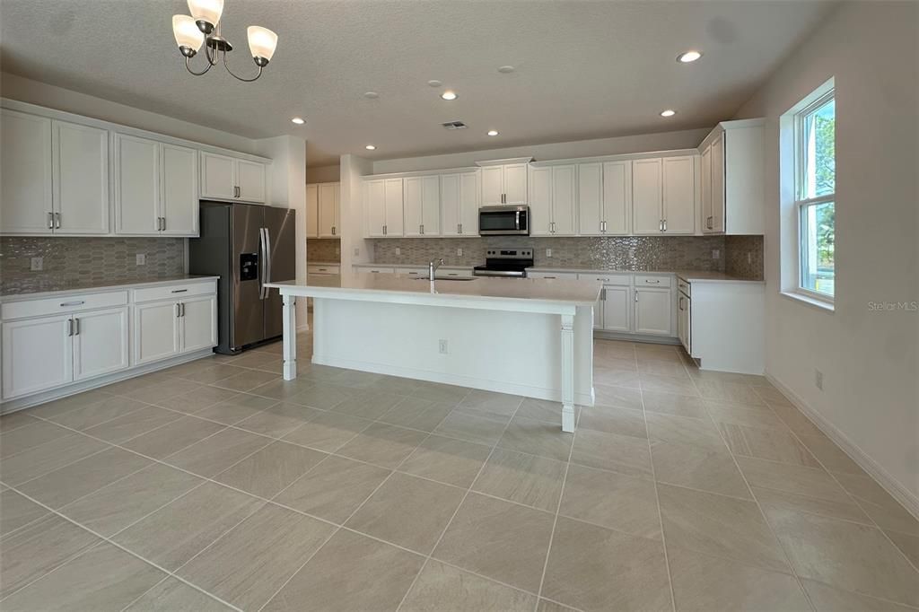 待售: $680,049 (5 贝兹, 3 浴室, 4438 平方英尺)