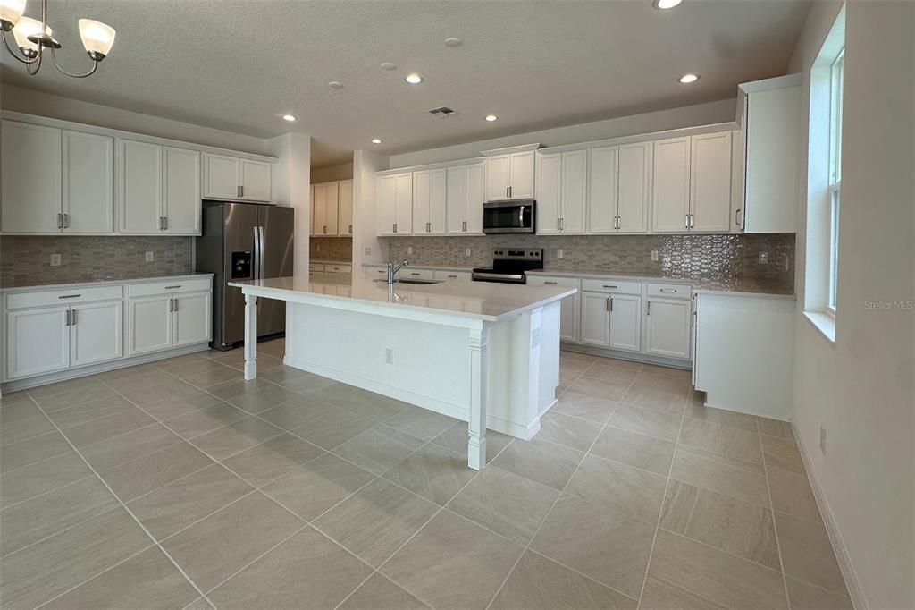 待售: $680,049 (5 贝兹, 3 浴室, 4438 平方英尺)