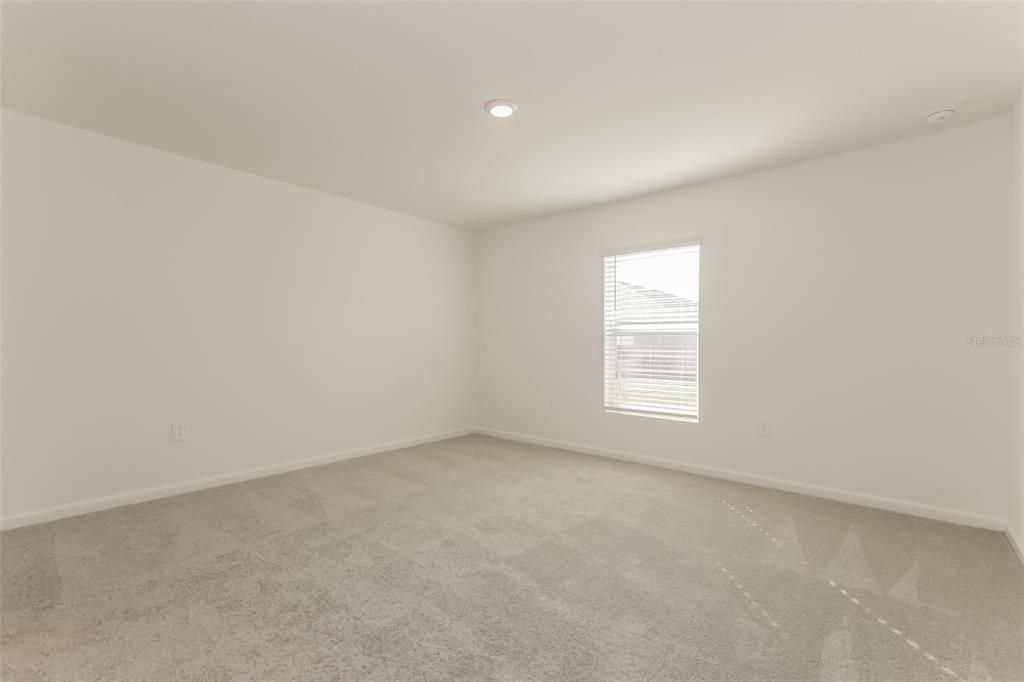 For Rent: $1,990 (4 beds, 3 baths, 2174 Square Feet)