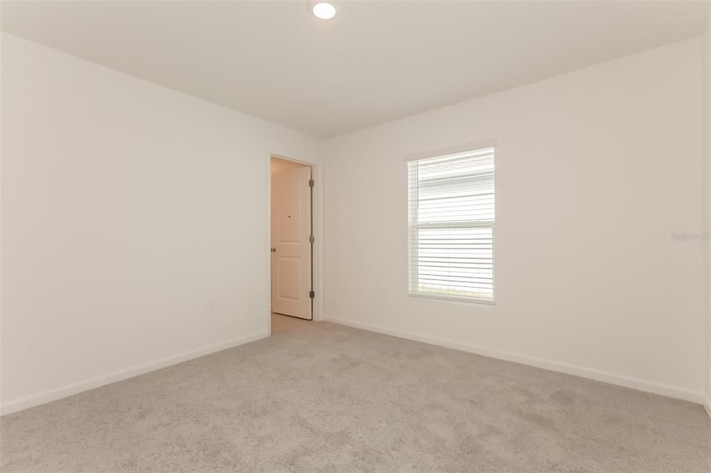 For Rent: $1,990 (4 beds, 3 baths, 2174 Square Feet)