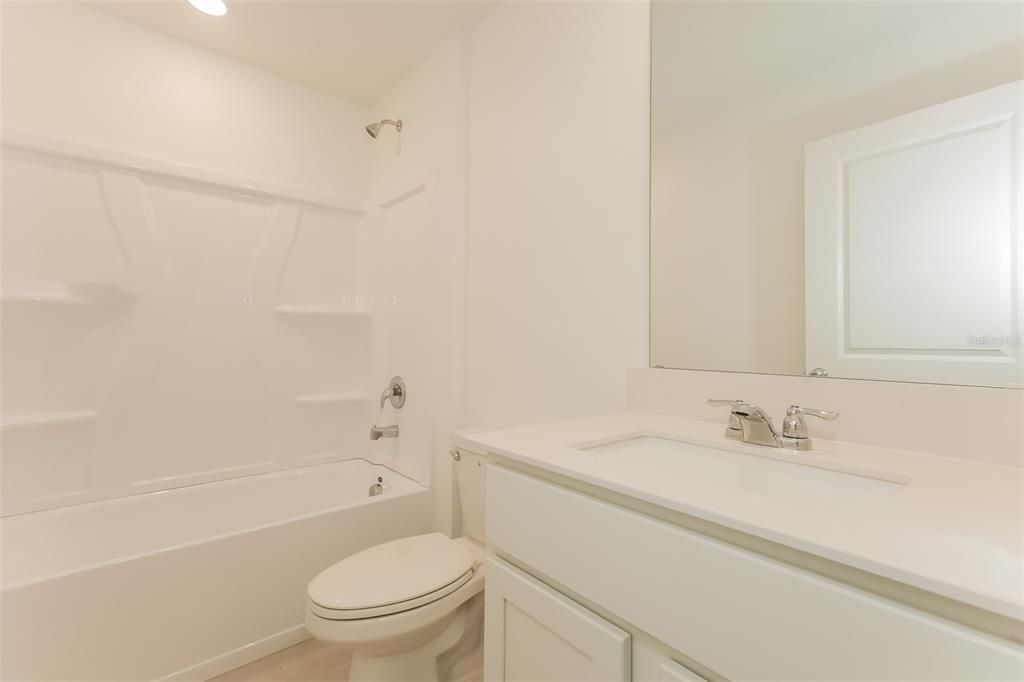 For Rent: $1,990 (4 beds, 3 baths, 2174 Square Feet)