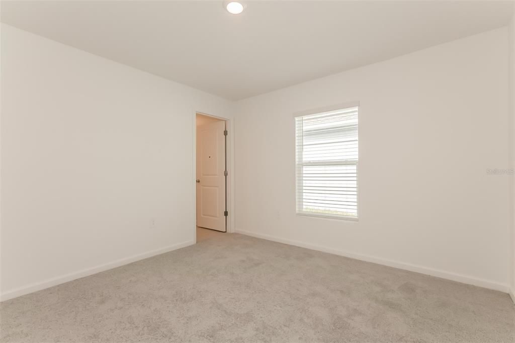 For Rent: $1,990 (4 beds, 3 baths, 2174 Square Feet)