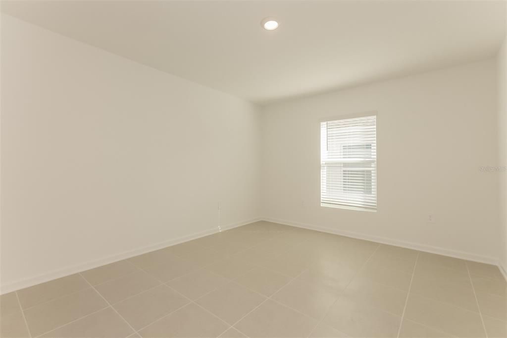 For Rent: $1,990 (4 beds, 3 baths, 2174 Square Feet)