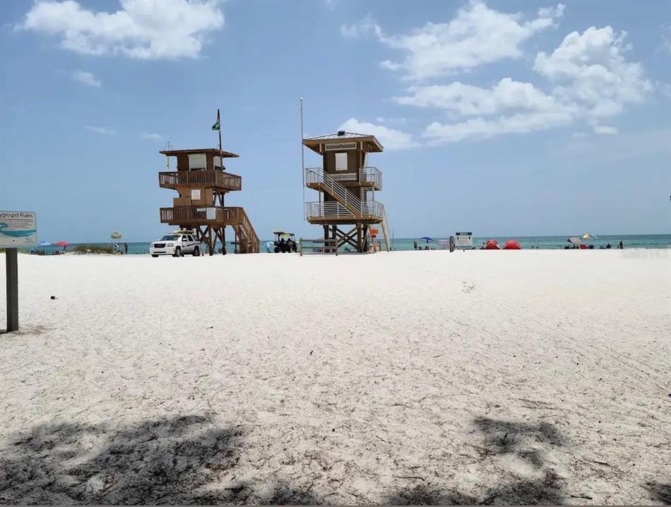 For Rent: $2,150 (3 beds, 2 baths, 1200 Square Feet)