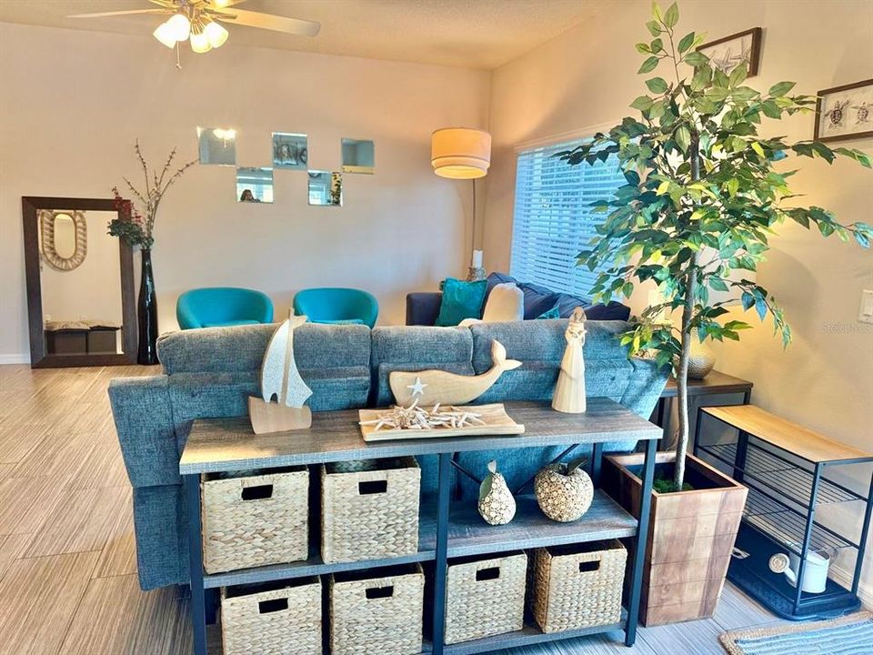 For Rent: $2,150 (3 beds, 2 baths, 1200 Square Feet)