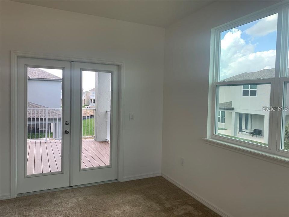 En Renta: $3,500 (4 camas, 3 baños, 3000 Pies cuadrados)