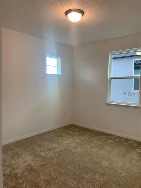 En Renta: $3,500 (4 camas, 3 baños, 3000 Pies cuadrados)