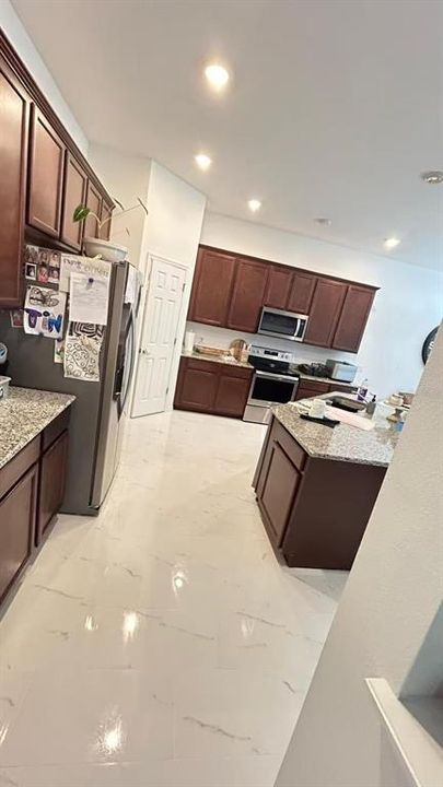 En Renta: $3,500 (4 camas, 3 baños, 3000 Pies cuadrados)