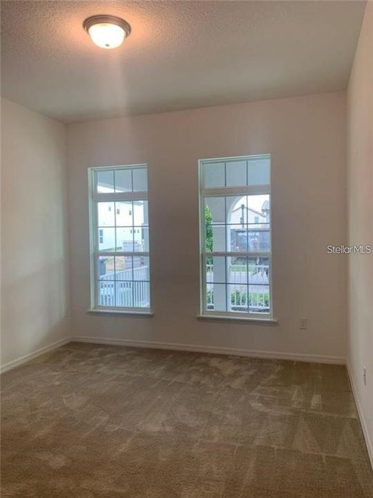 En Renta: $3,500 (4 camas, 3 baños, 3000 Pies cuadrados)