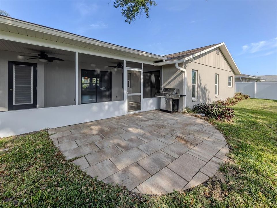 For Sale: $445,000 (3 beds, 2 baths, 1676 Square Feet)