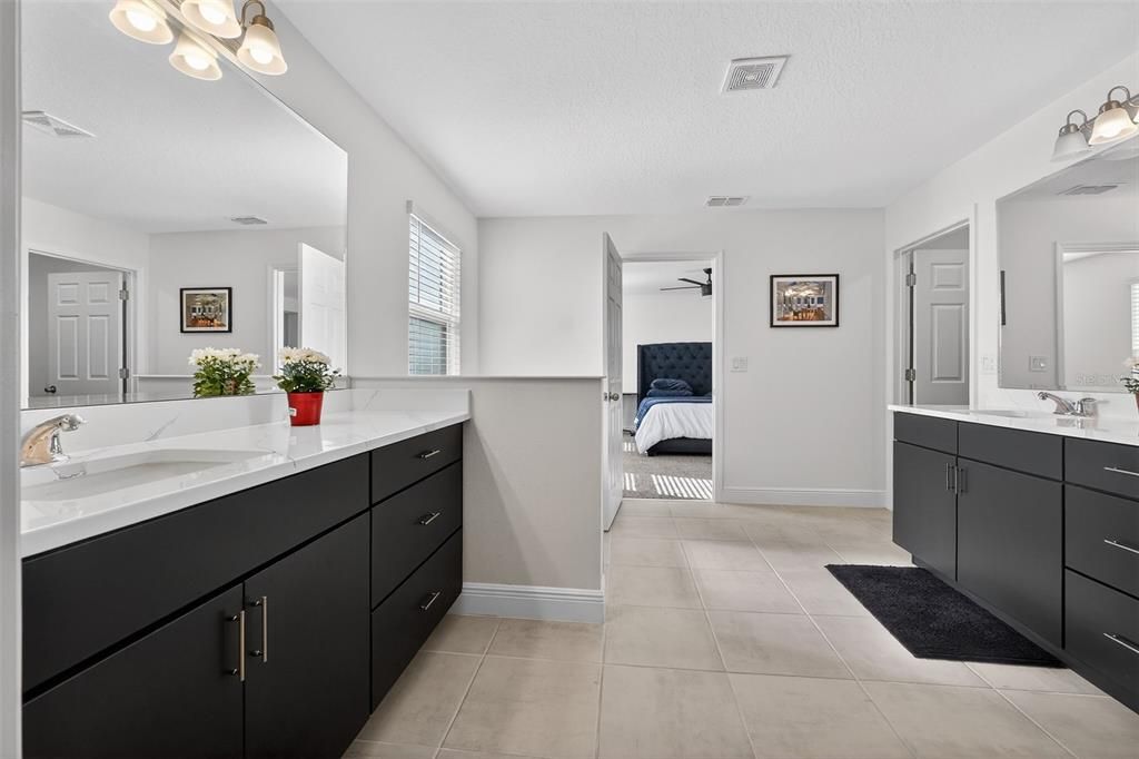 En Venta: $1,070,000 (7 camas, 5 baños, 4799 Pies cuadrados)