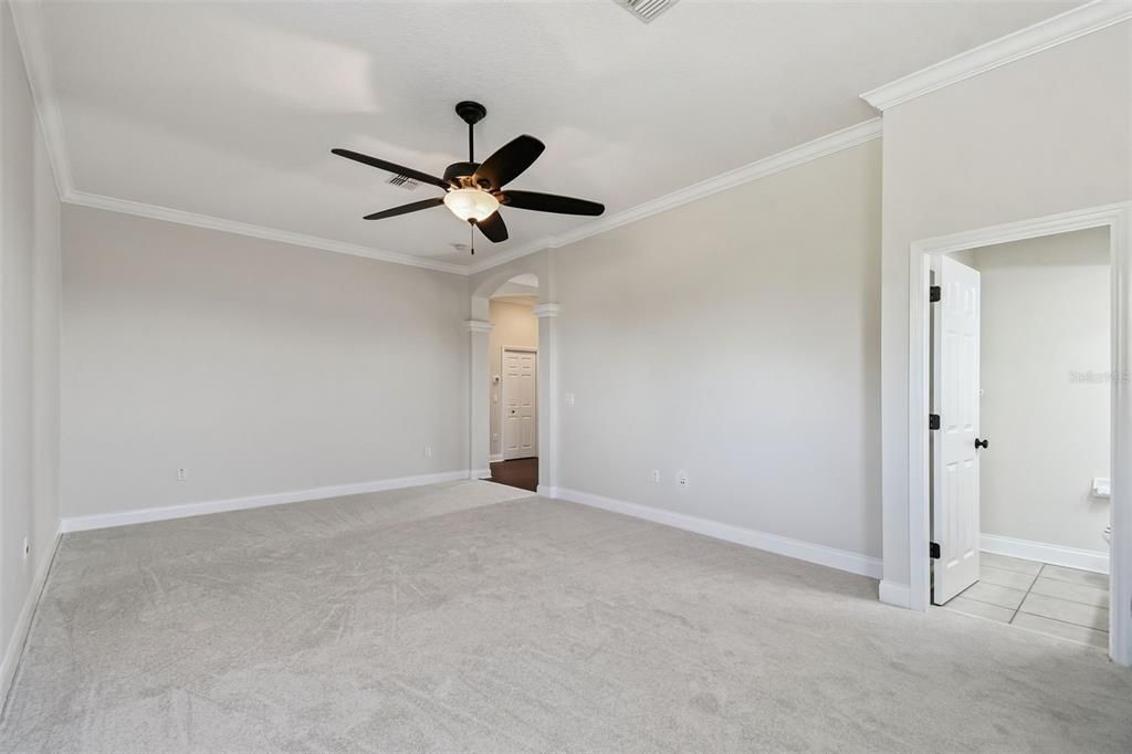 For Sale: $835,000 (4 beds, 2 baths, 3448 Square Feet)