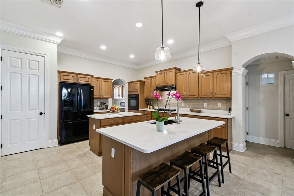 For Sale: $835,000 (4 beds, 2 baths, 3448 Square Feet)