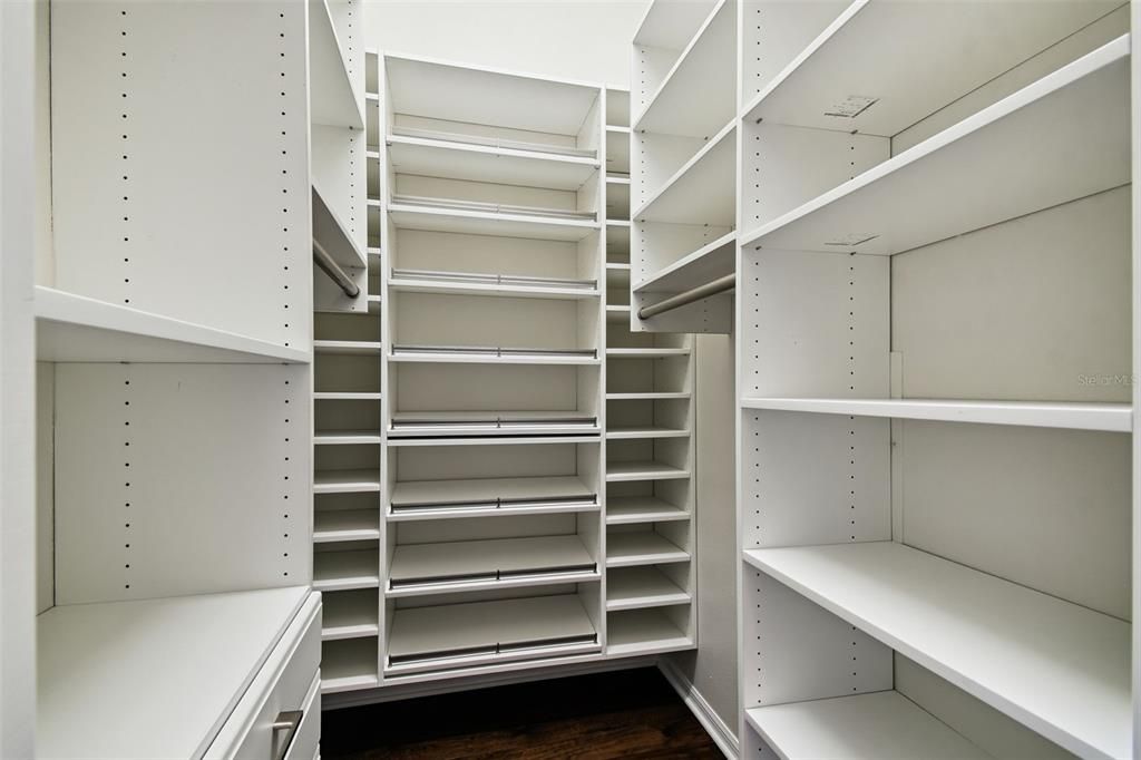 For Sale: $835,000 (4 beds, 2 baths, 3448 Square Feet)