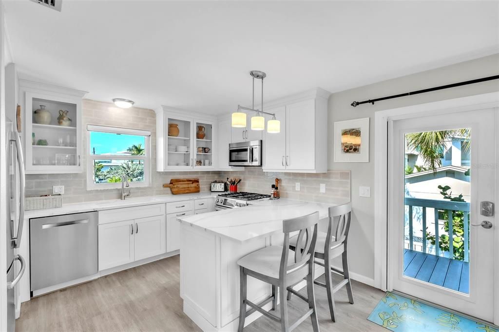 На продажу: $1,250,000 (2 спален, 2 ванн, 1248 Квадратных фут)