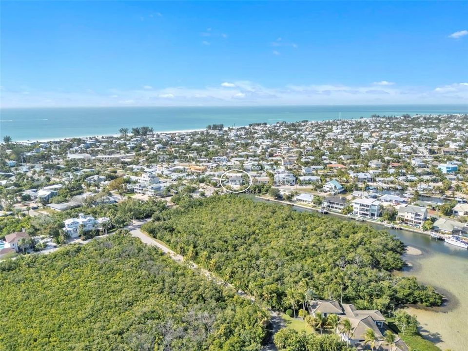 На продажу: $1,250,000 (2 спален, 2 ванн, 1248 Квадратных фут)