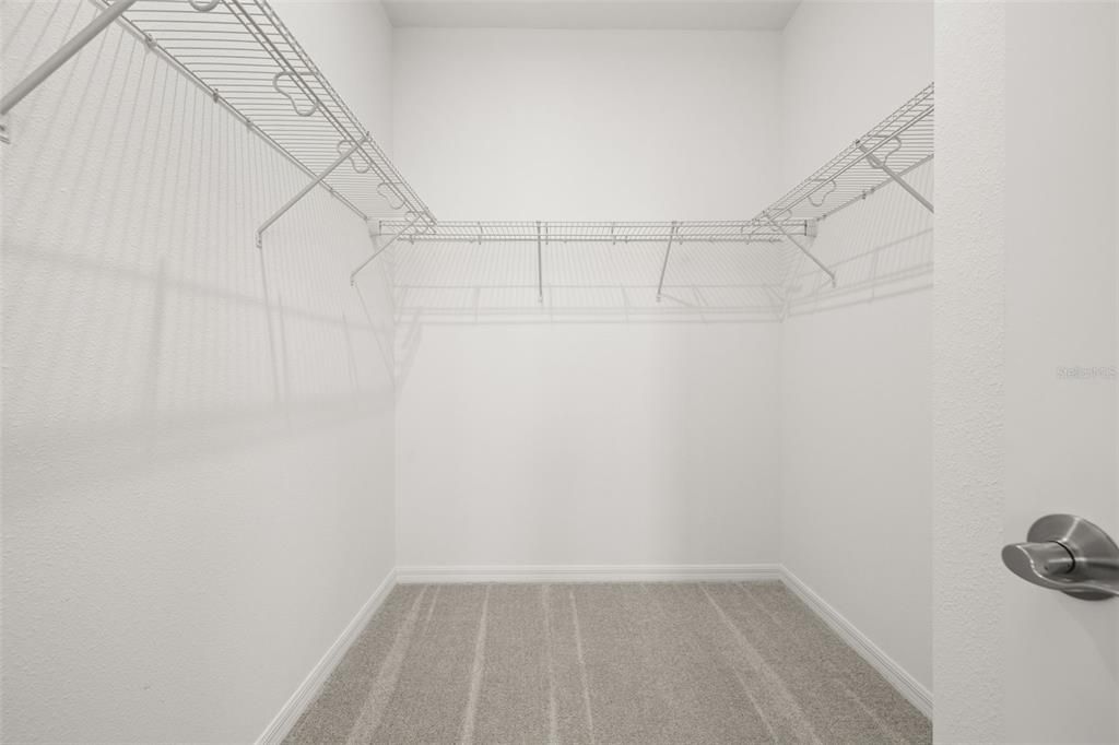 出租: $2,180 (4 贝兹, 3 浴室, 2210 平方英尺)