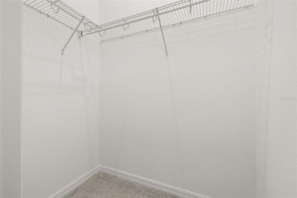 出租: $2,180 (4 贝兹, 3 浴室, 2210 平方英尺)